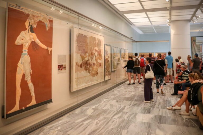 Heraklion Archaeological Museum: The Treasury of Minoan Civilization